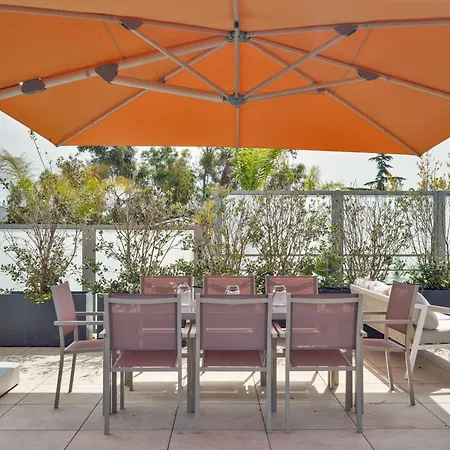 Magnifique Rooftop A *