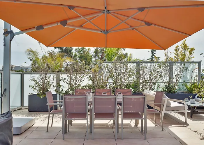 Magnifique Rooftop A *